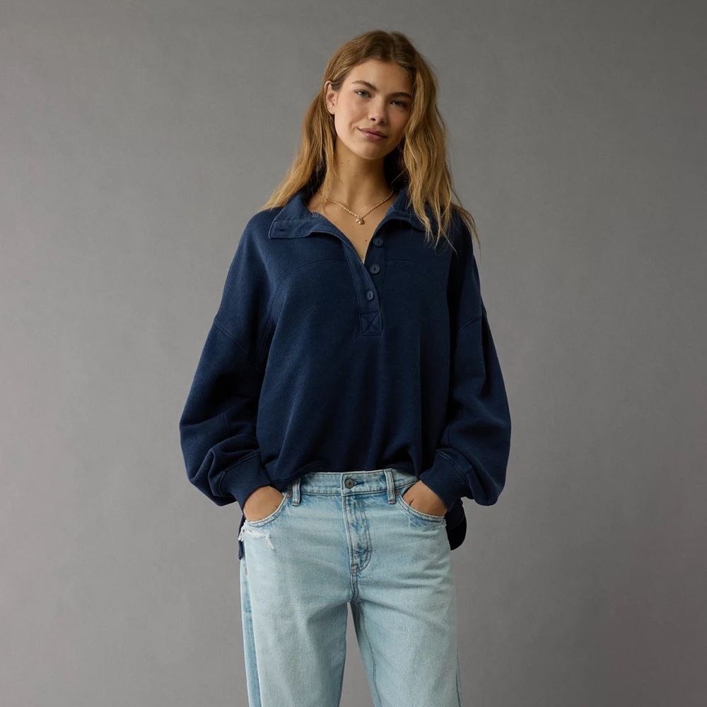 American Eagle Big Hug Women’s Sweatshirt in Denim Blue